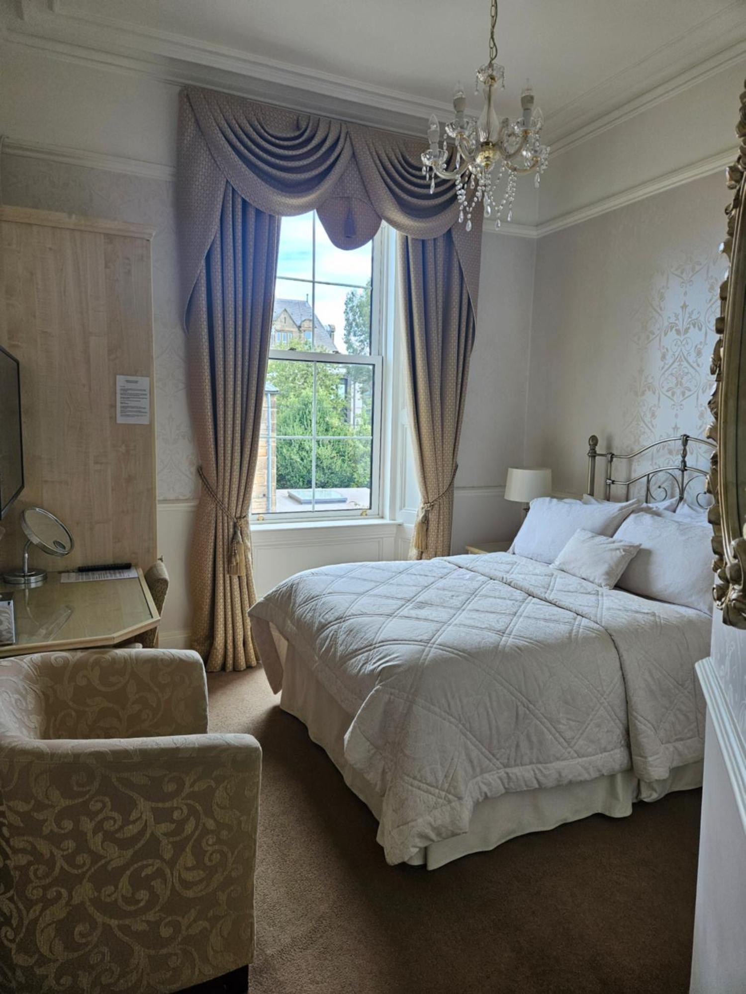 Highfield Guest House Единбург Екстериор снимка