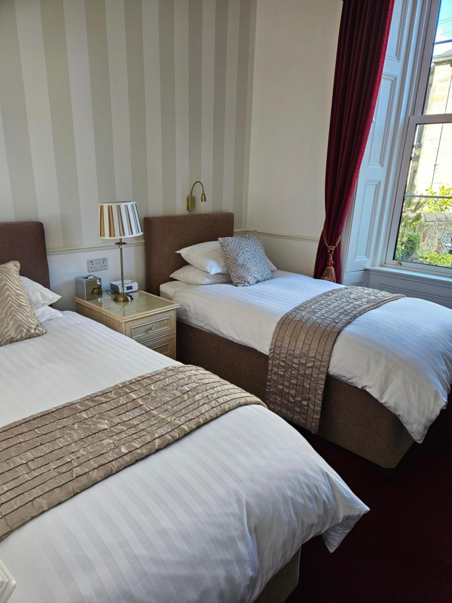 Highfield Guest House Единбург Екстериор снимка
